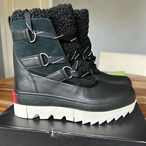 SOREL JOAN OF ARCTIC NEXT BOOT BLACK size 9
